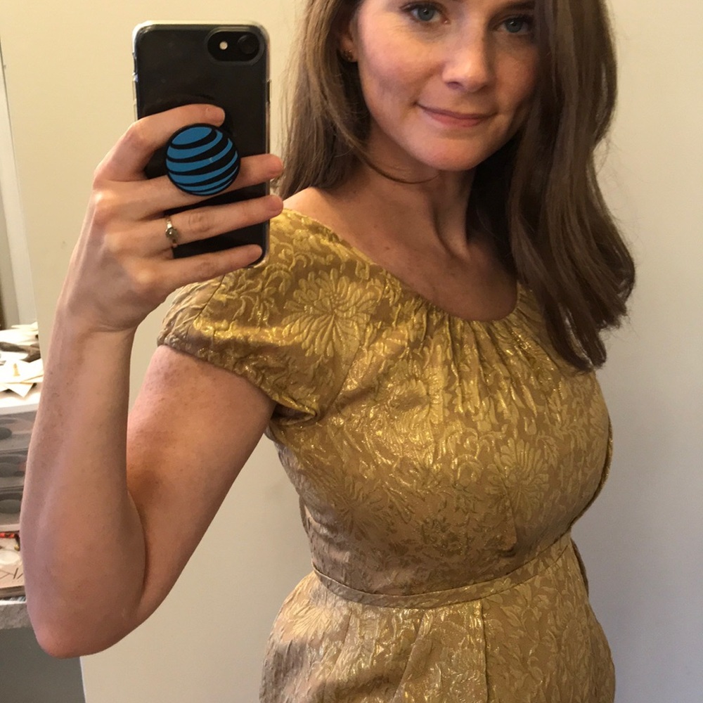 ⭐️ Silk Gold J Crew Dress with pockets!